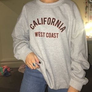 Pretty Little Thing crew neck